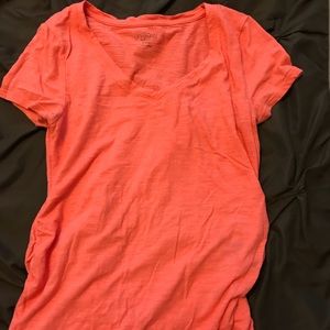 Coral maternity T-shirt